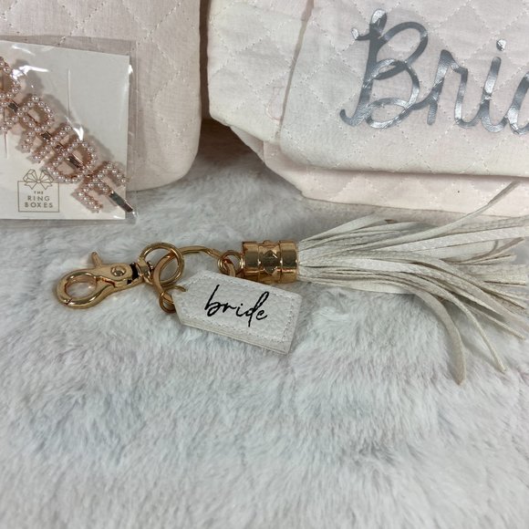 Bride accessory set Cosmetic Bags Keychain & Hair Bobby Pin - Picture 11 of 15